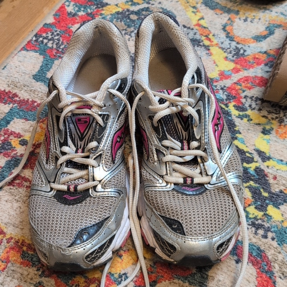 Saucony Grid Stratos 5 Women Size 11 Silver/Black/Pink